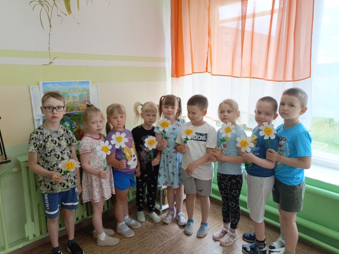 День ромашек День ромашек.